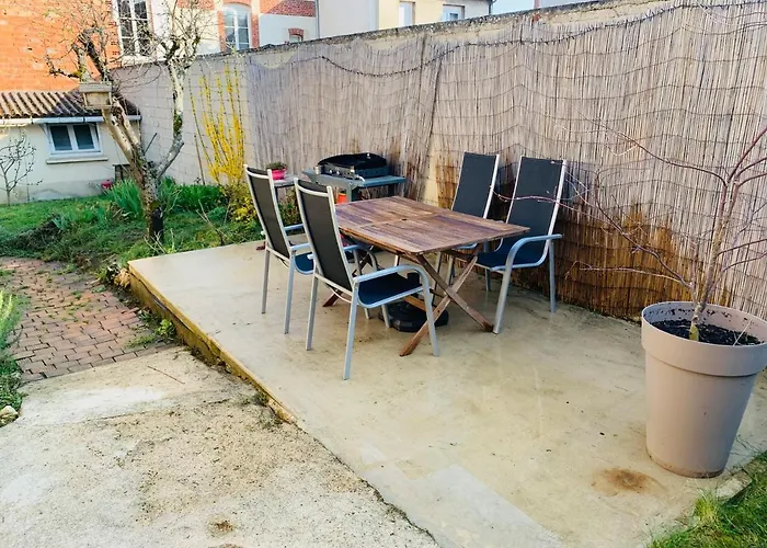 Maisonnette Du Coteau Ouest - Jardin Et Terrasse - Эперне